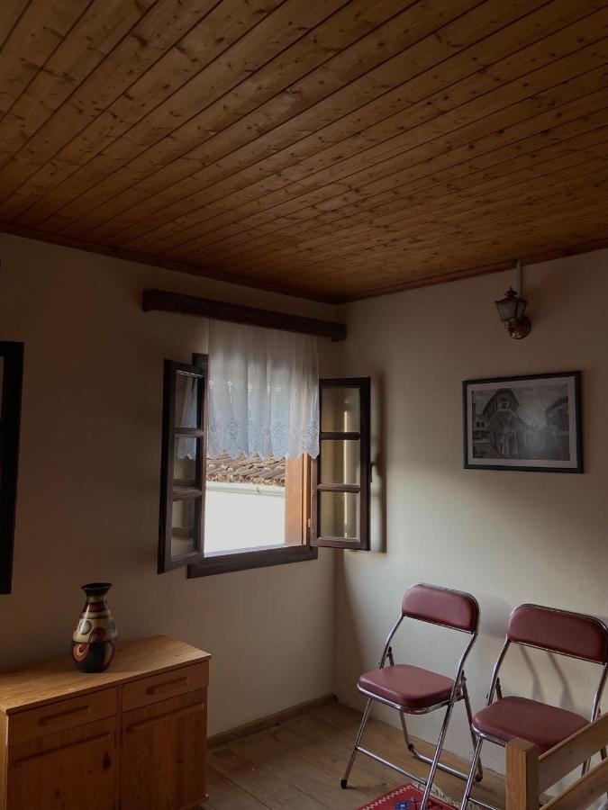 Teo'S Guest House Berat Luaran gambar