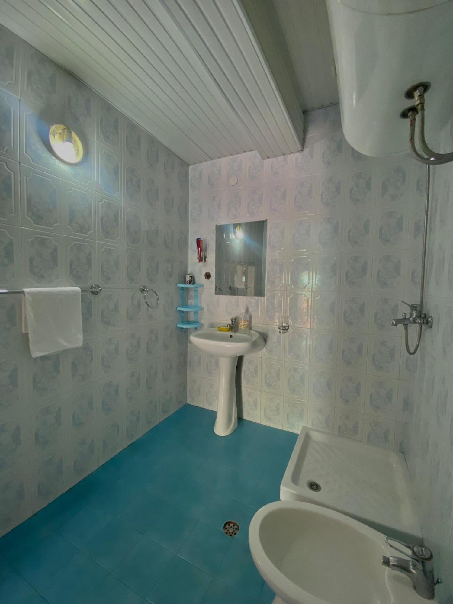 Teo'S Guest House Berat Luaran gambar
